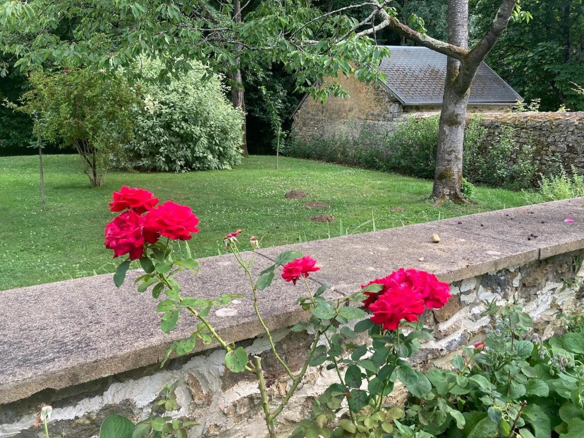 Le Poulailler Bed & Breakfast Loue Exterior photo