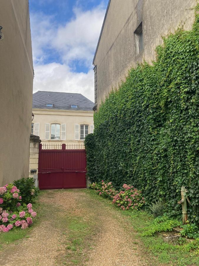 Le Poulailler Bed & Breakfast Loue Exterior photo